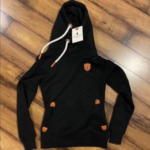 NWT wanakome hoodie